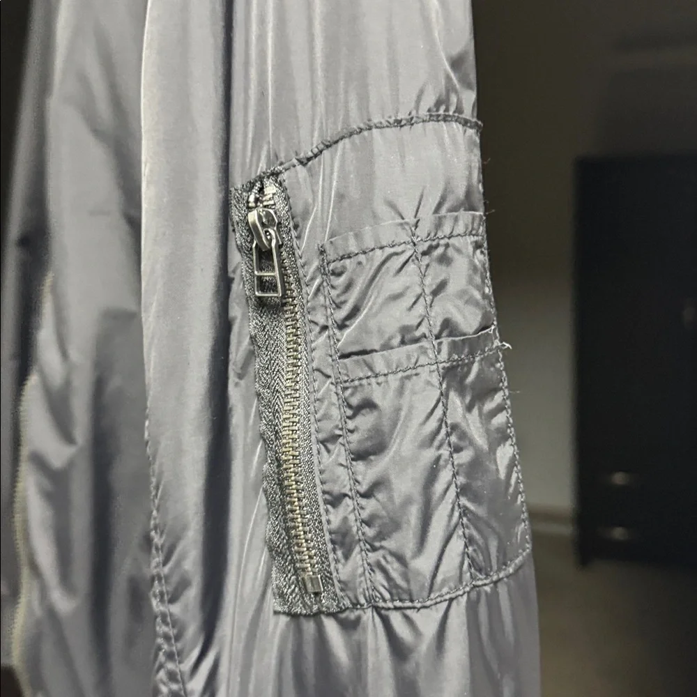 H&M Men's Black Bomber Jacket - Picture 3 of 5